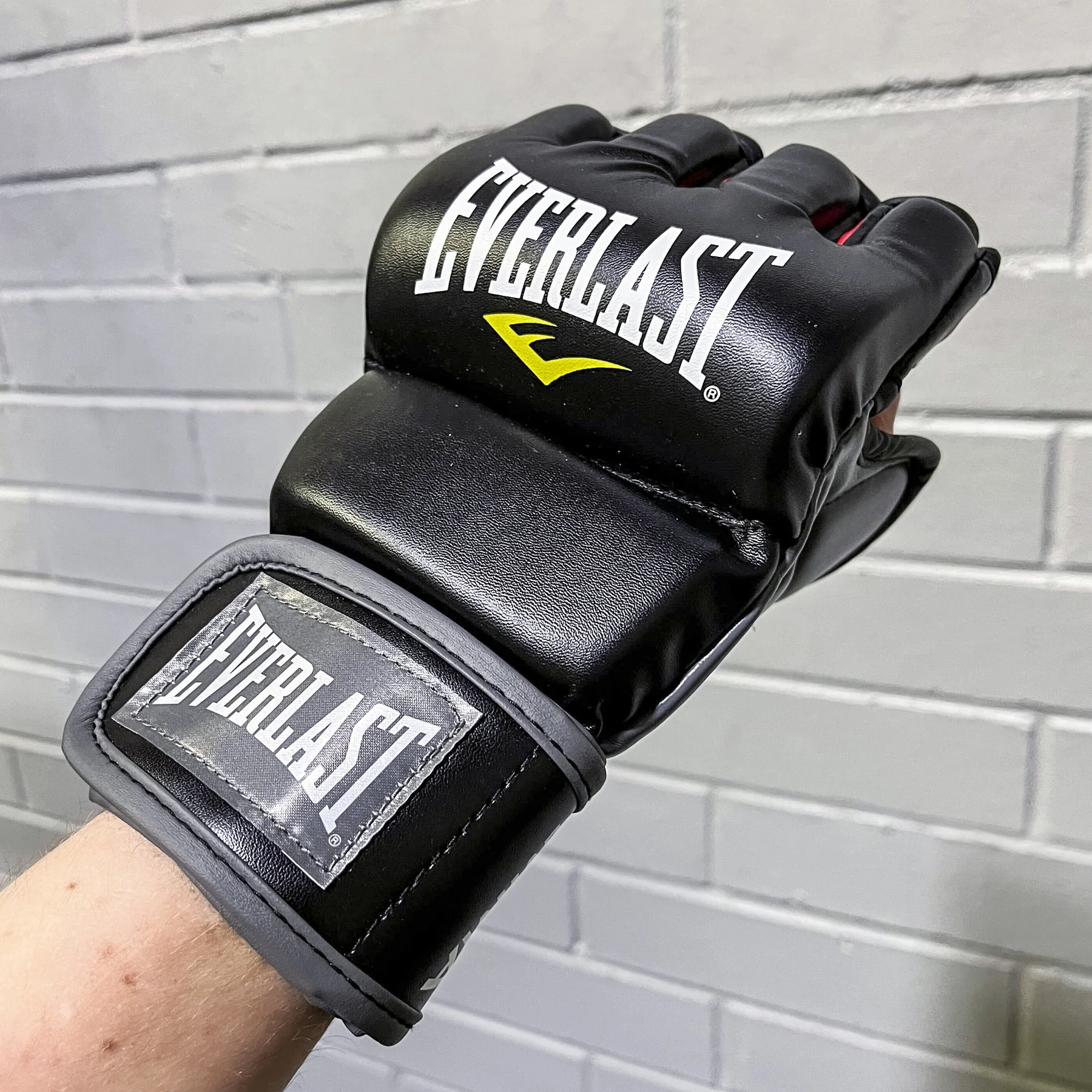 Everlast MMA Training Grappling Gloves - Image 3