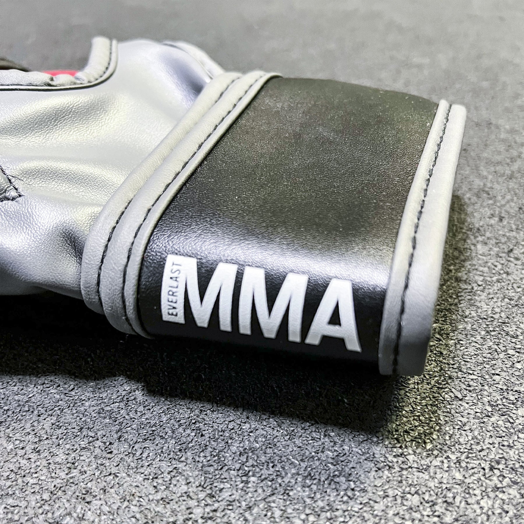 Everlast MMA Training Grappling Gloves - Image 4