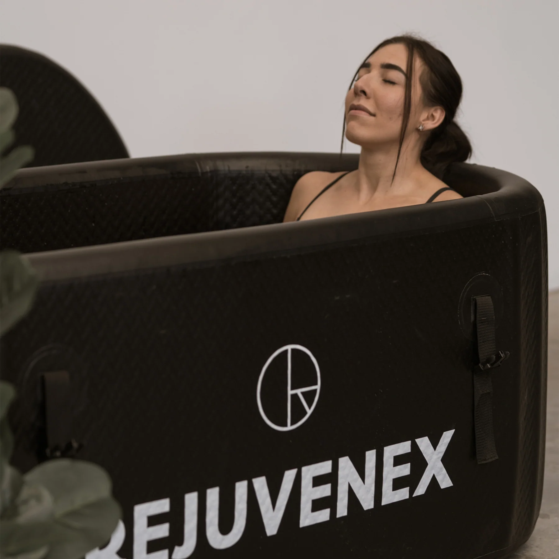 Rejuvenex Arctic Oasis Chiller and Bath - Image 3